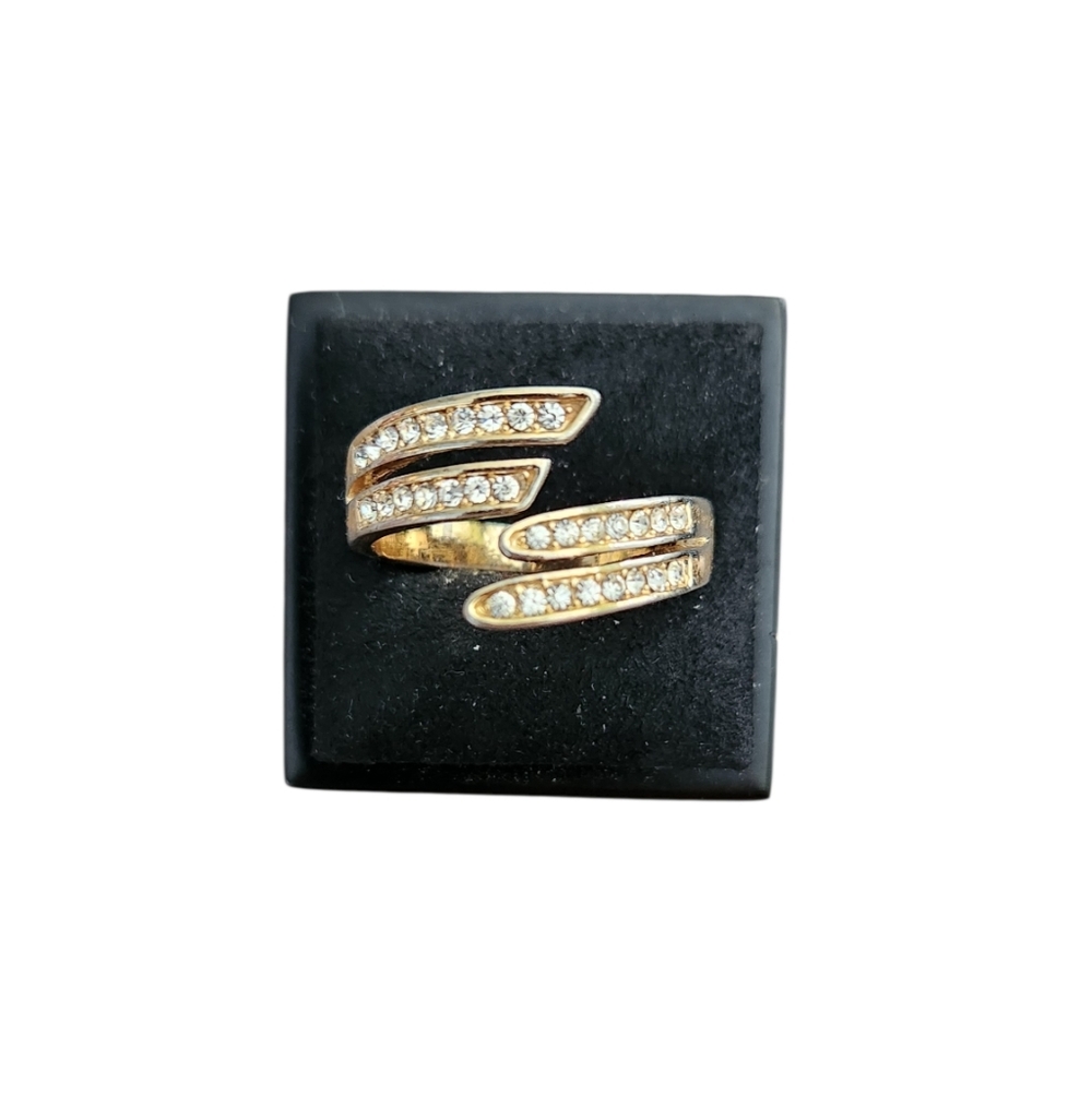 Size 9.5 Gold Toned Crystal-Accented Women's Wrap Ring